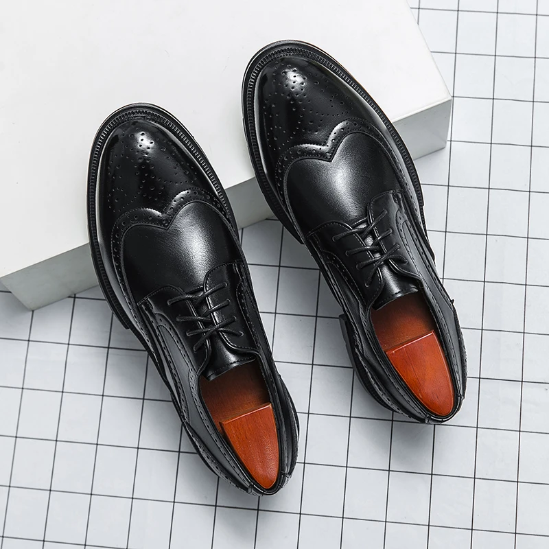 British Style Shoes for Men’s Genuine Leather Business Formal Oxfords Footwear Quality Leather Breathable Comfort Wedding Shoes