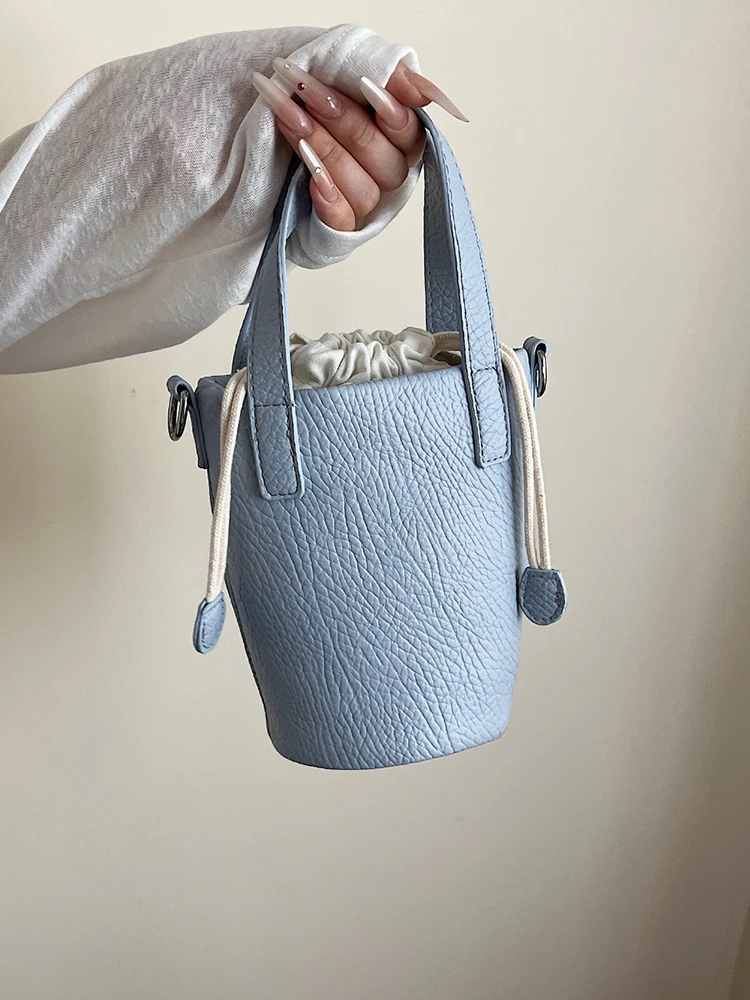

Light Luxury Soft Leather Bucket Bag for Women French Style Solid Color Simple One Shoulder Bags 2025 Fashion Mobile Phone Bags