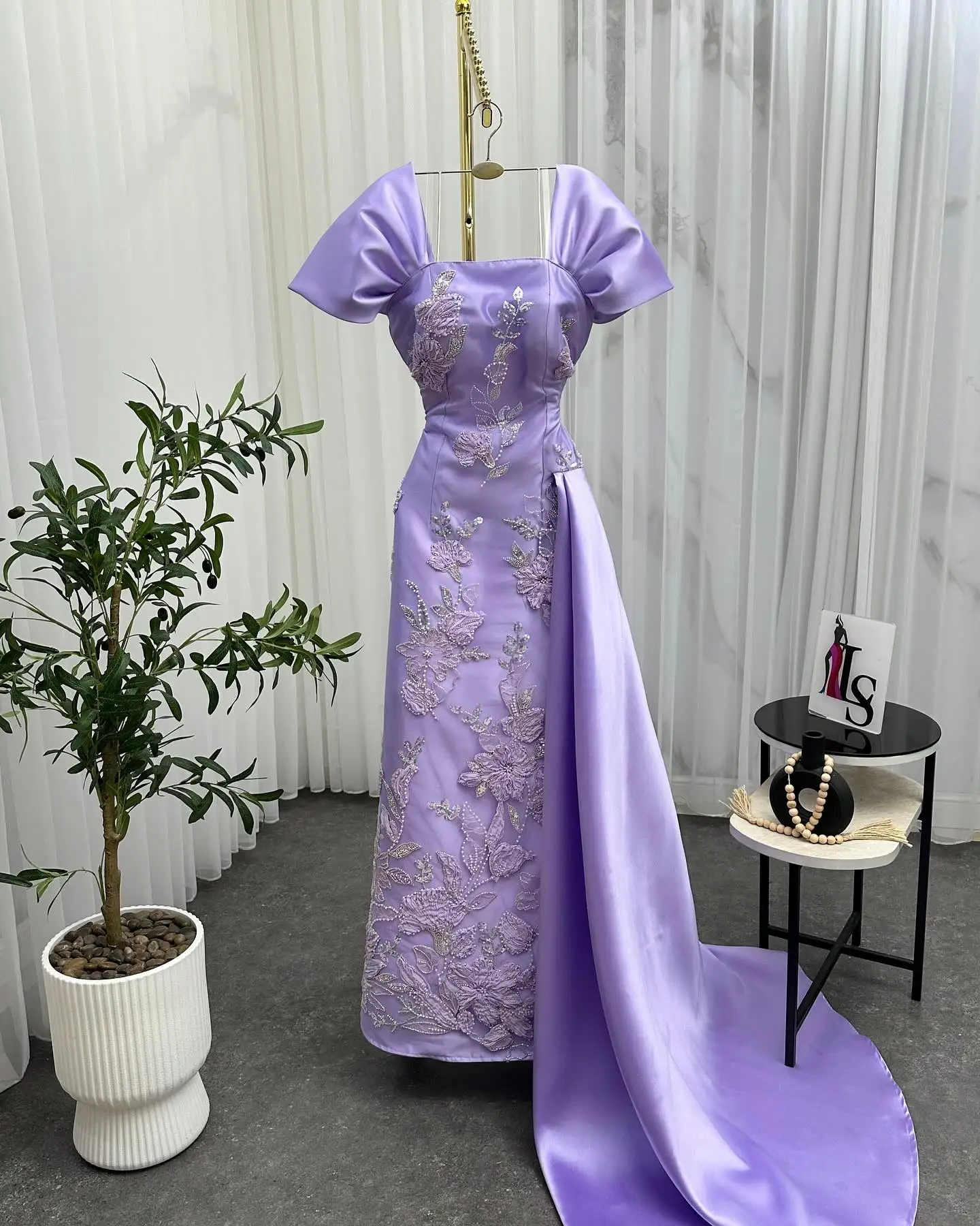 맞춤형 이브닝 드레스 클래식 새틴 Strapless 오프 숄더 민소매 댄스 파티 드레스 인어 패널 기차 진주 파티 드레스