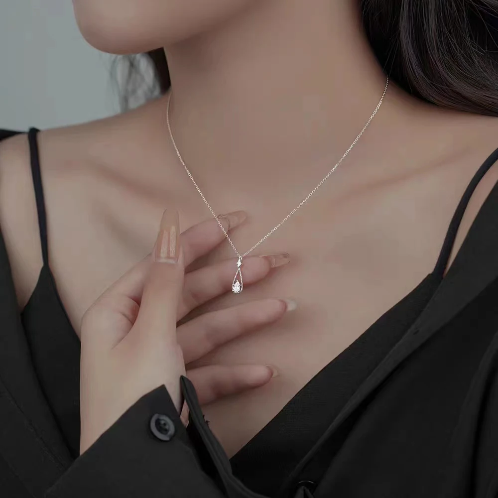 Fashion French Water Drop Zircon Necklaces Shiny Rhinestone Pendant Necklaces Commuter Versatile Collarbone Chains Accessories image 4