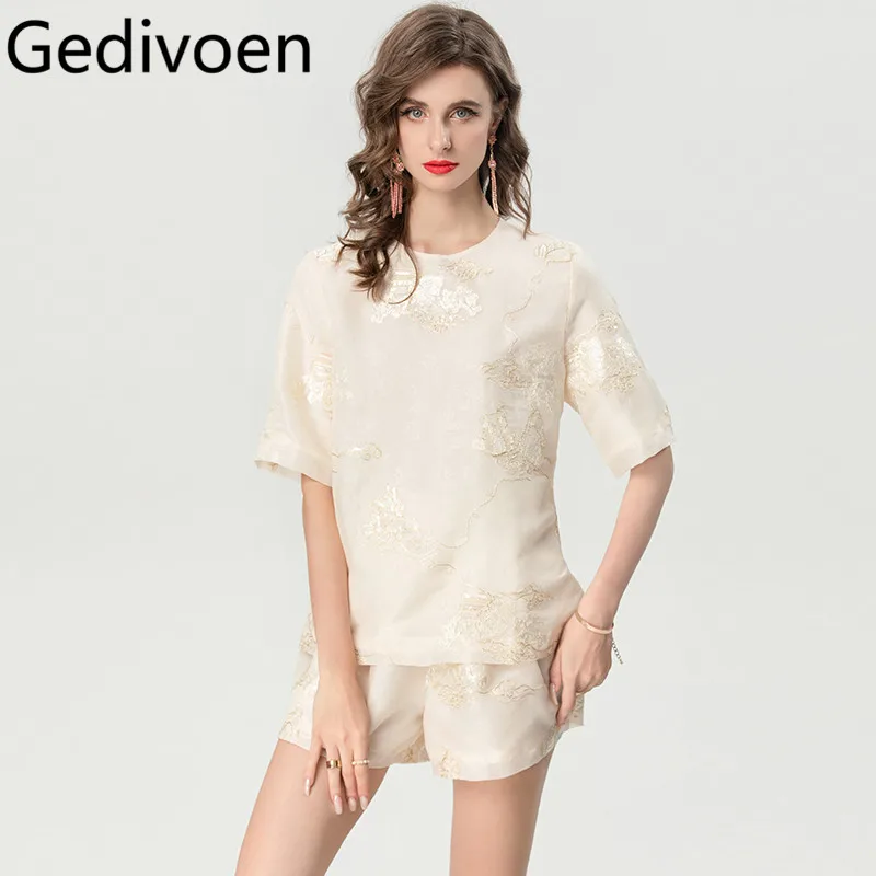 

Gedivoen Summer Women's Suit Romantic Daily Basic Vacation Short-Sleeved Tops+Casual Shorts Bright Silk 2 piece set