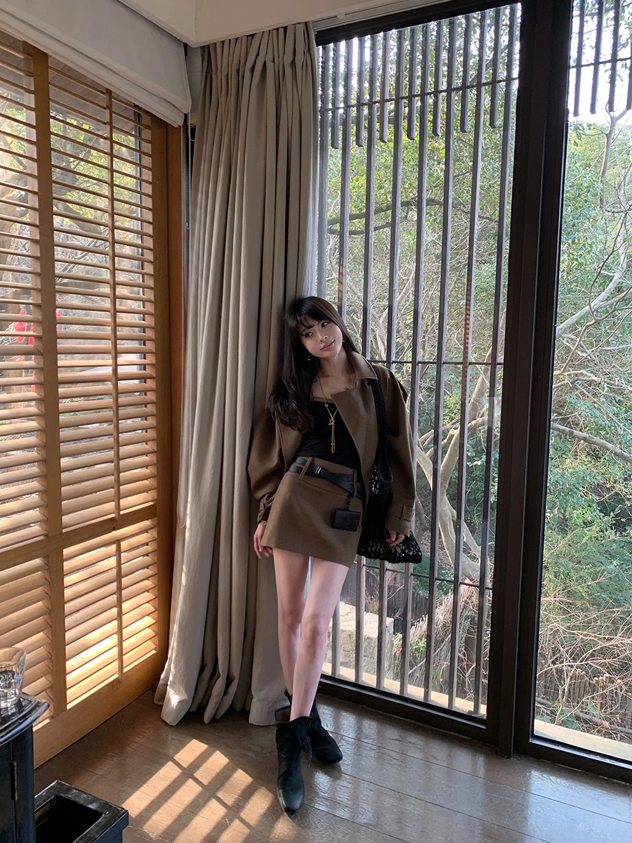 

ASM ANNA Retro Silhouette Jaet Genuine Leather Double Belt Commute ort Skirt Women's Faion Set Spring Season Long Sve