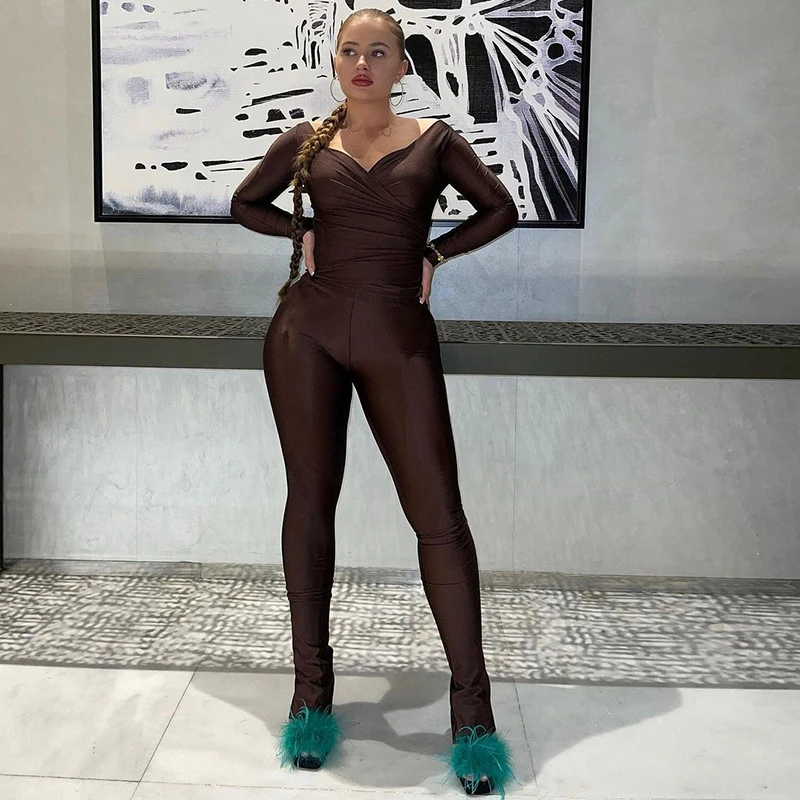 2025 Primavera/Verano mujer Sexy fuera del hombro gran cuello en V estilo europeo y americano pantalones ajustados de cintura alta conjunto deportivo Casual