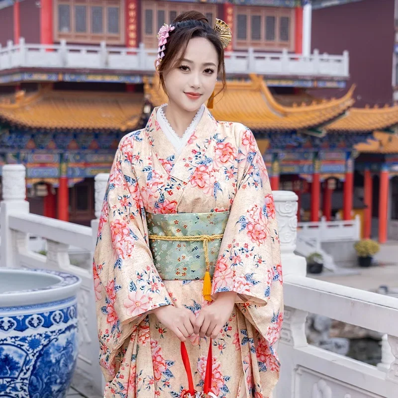 神女と服の女写真服ドレス伝統的なレトロスタイル改良ドレス日本の椿着物
