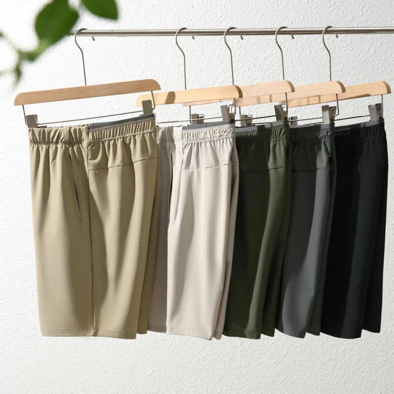 

Leavo Johnson Luxury Lightweight Laser-Pierced Summer orts for Men Casual Straight Leg Five-Quarter Length Youthful Everyda...