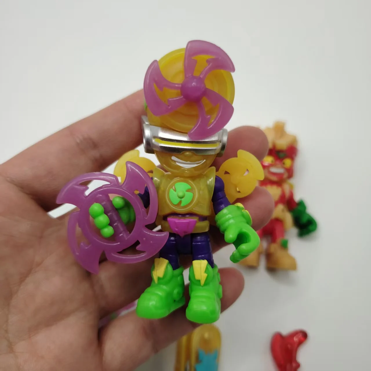 1Pcs Superthings Big Superthings Ultra Rare Series 6 Kazoom Kids Rescue Force Series Action Figures Toy Kids Gift - view 4
