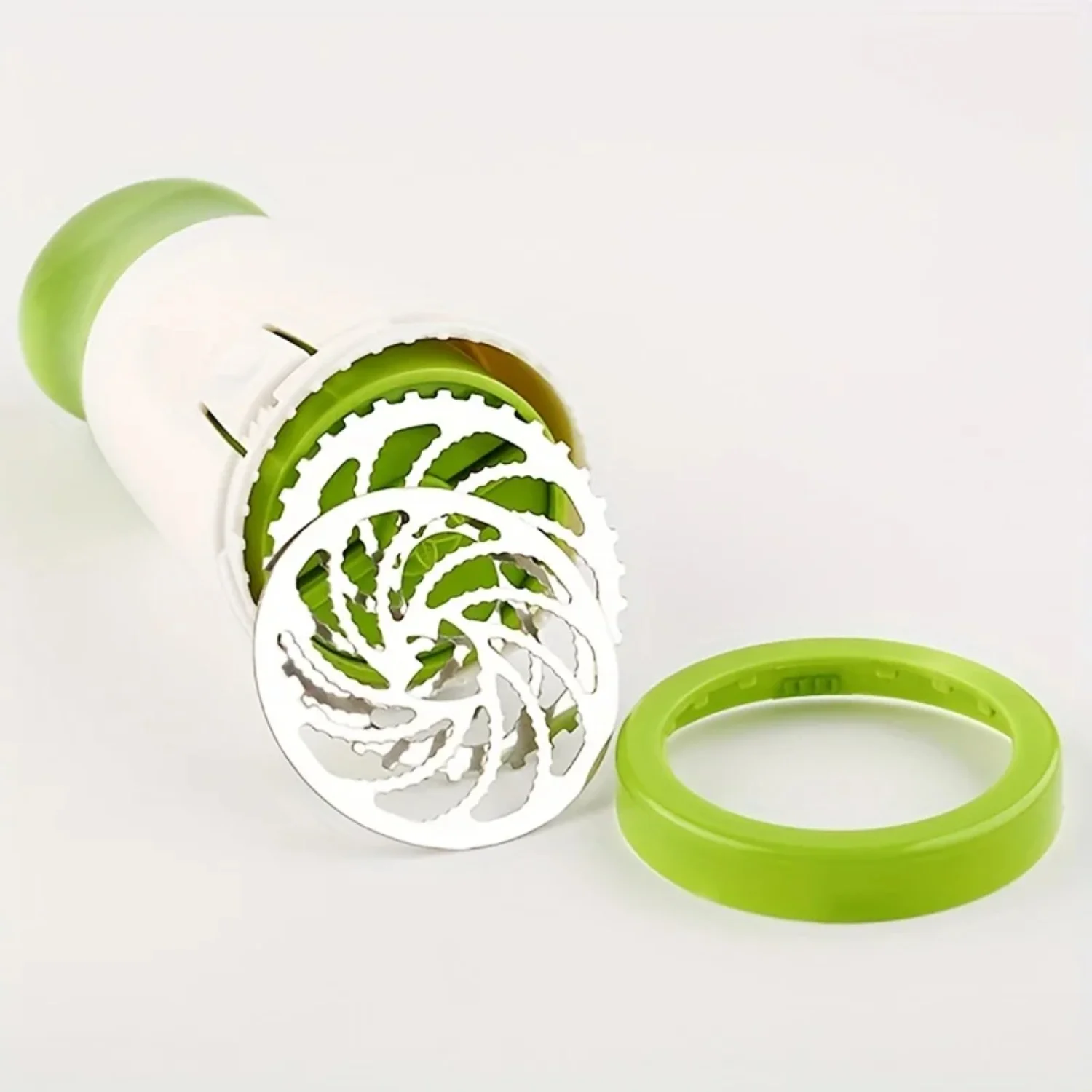 1pc Manual Herb Grinder Spice Mill Parsley Shredder Vegetable Cutter Coriander Mincer Chili and Cilantro  Tool Gadget