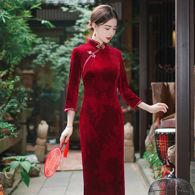 

New 4 Colors Women Autumn Winter Improved Cheongsam Long Vintage Wedding Dress Chinese Style Velvet Dresses Plus Size Qipao