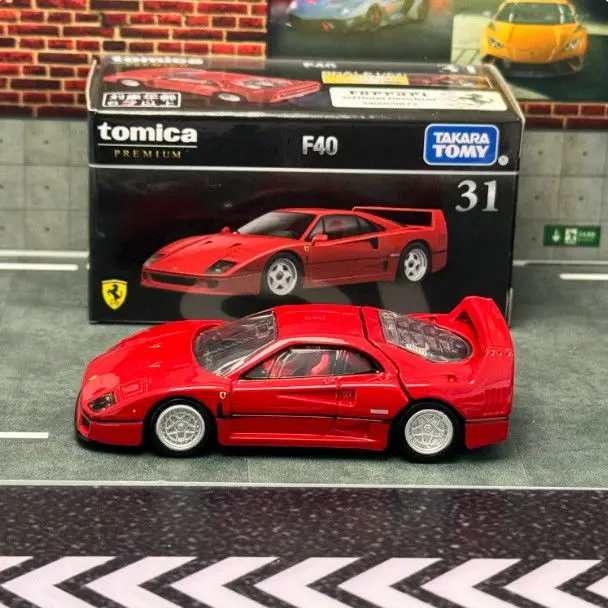 

TAKARA TOMY Ferrari F40 Diecast Alloy Car Model Toy Premium Black Box TP31 for Kids Collection