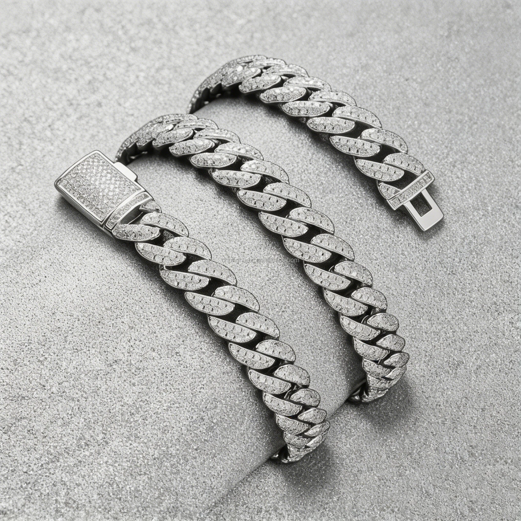 925 .High Quality Silver 12MM VVS Moissanite Iced Out Cuban Link Chain Necklace Custom Clasp Hiphop Jewelry for Men.