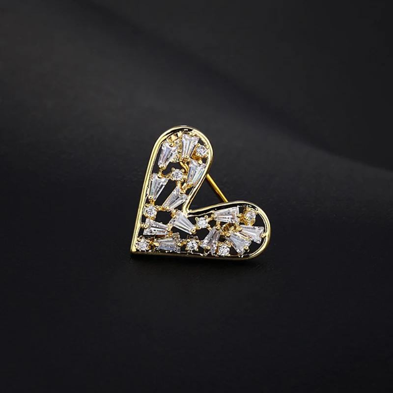 SUSU Women Brooches Fashion Pin Fixed Clothes Heart Shaped Anti Embarrassment Button Brooch Shawl Scarf Shirt Buckle Lapel Pin