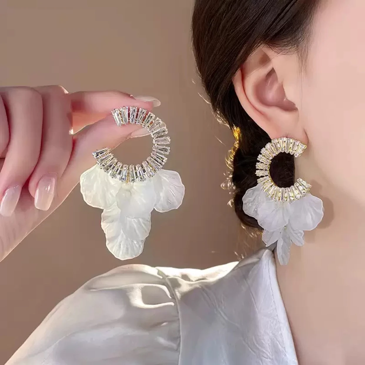 6.3*4 cm shell petal C ring luxury zircon earrings for women, design sense, niche temperament earrings, unique 2025 new ear