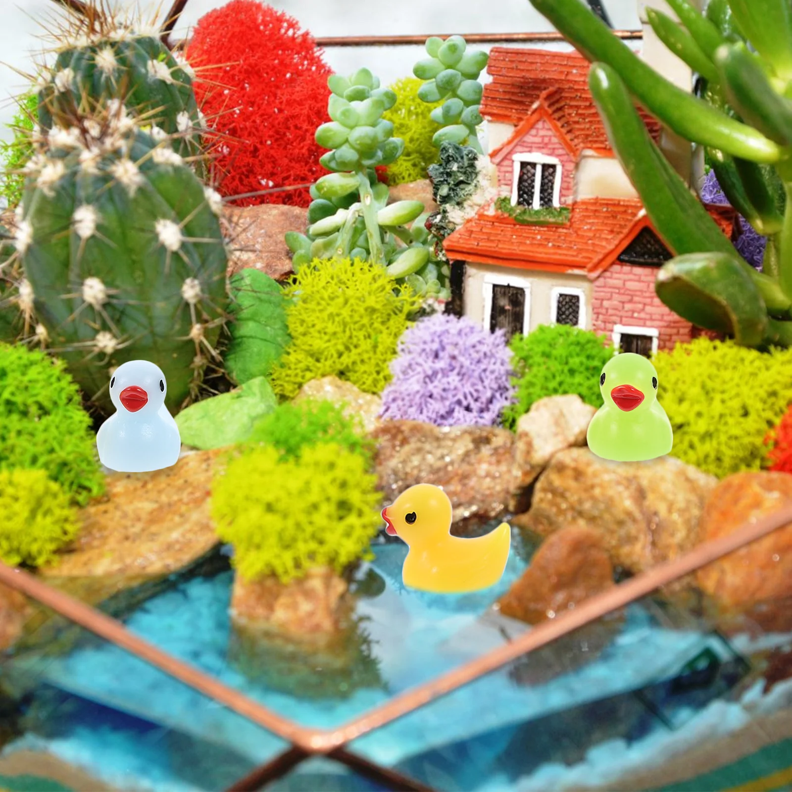 

120Pcs Resin Duck Statue Adorable Small Garden Decoration Outdoor Yard Ornament Patio Home Decor Mini Ornament