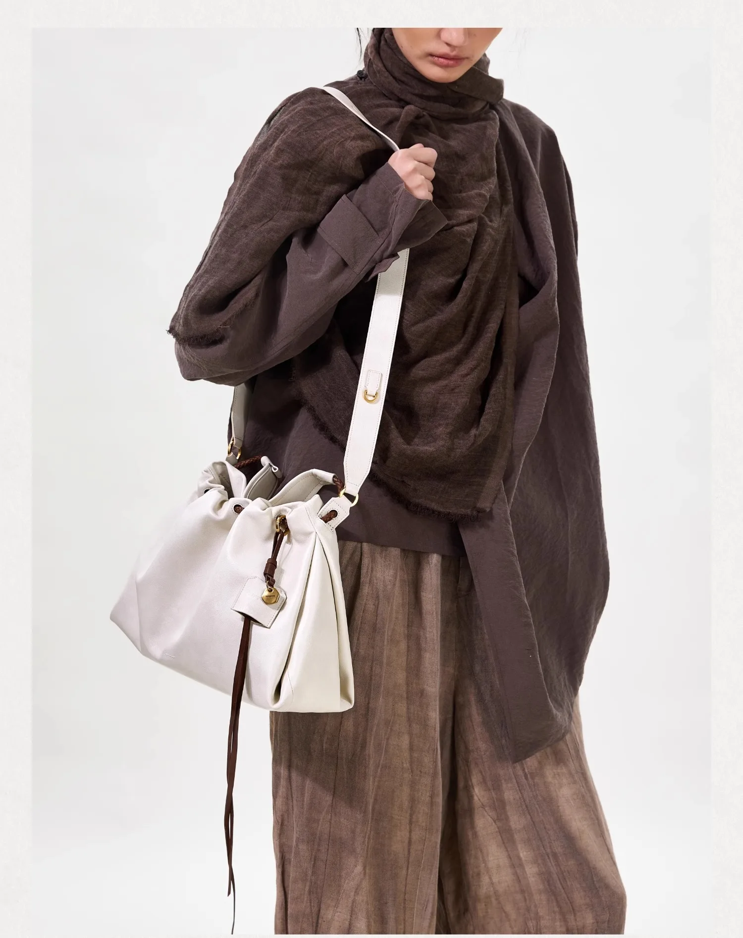 Soft Strap Crossbody Tote Bag Large Capacity Commuter Backpack Comfortable