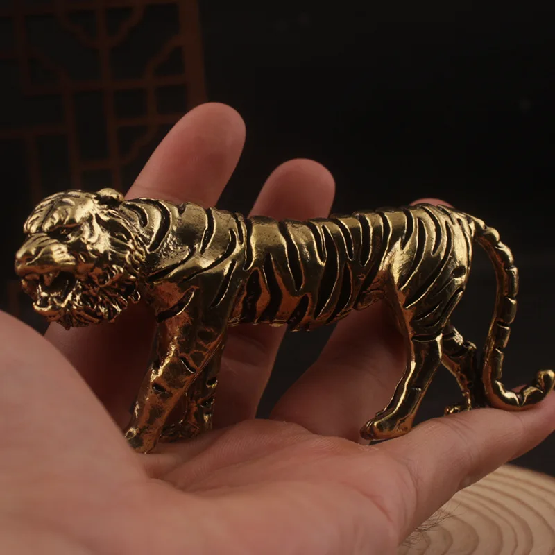 

Twelve Zodiac Brass Tiger Paperweight Desk Ornament Antique Copper Tea Pet Keychain Female Creative Retro Handheld Piece