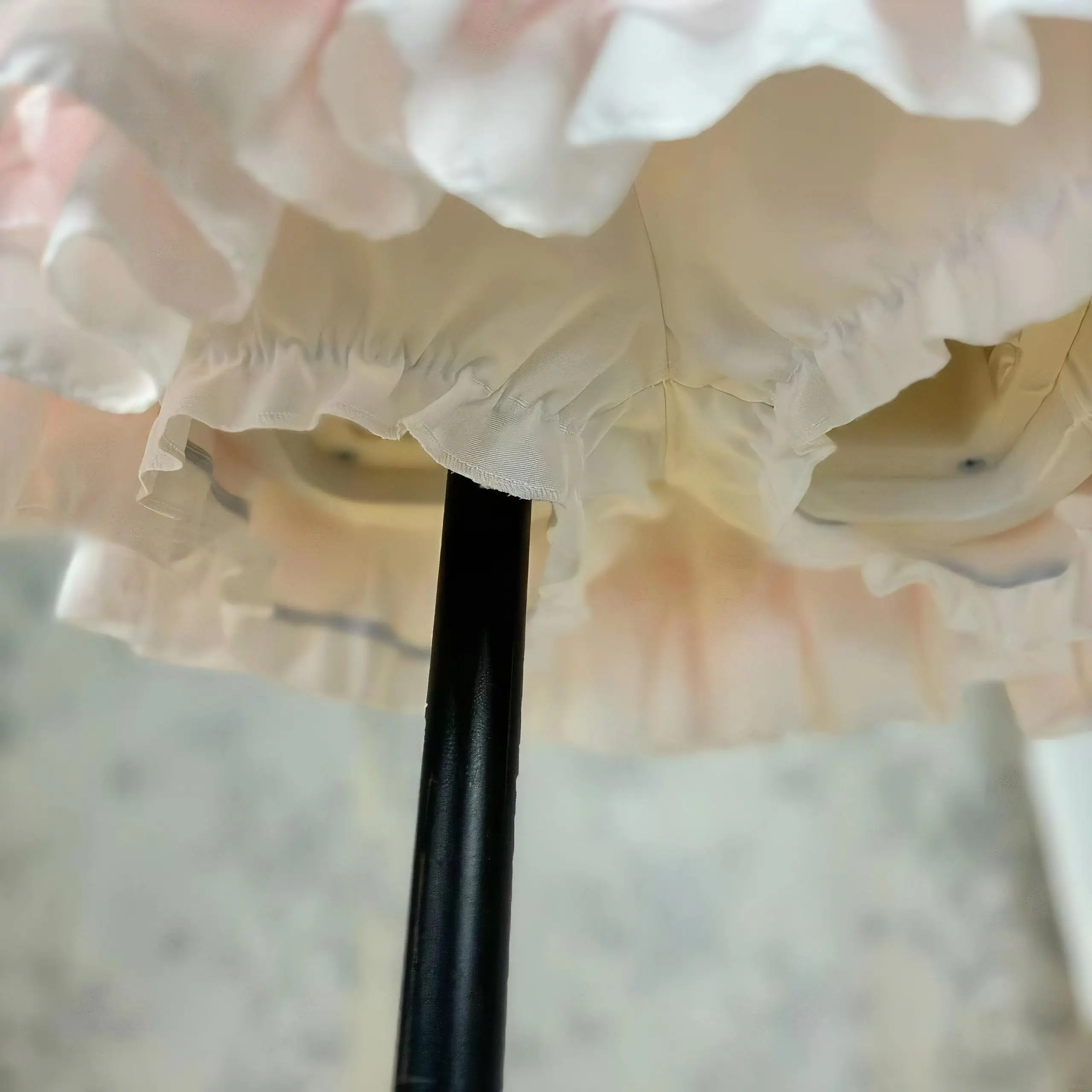 Damen Kawaii Lolita Tüllrock mit hoher Taille, Spitzenrüschen, gestufter Minirock in Weiß-Rosa-Farbblock, süßer Prinzessinnen-Kurzrock – Detail 4