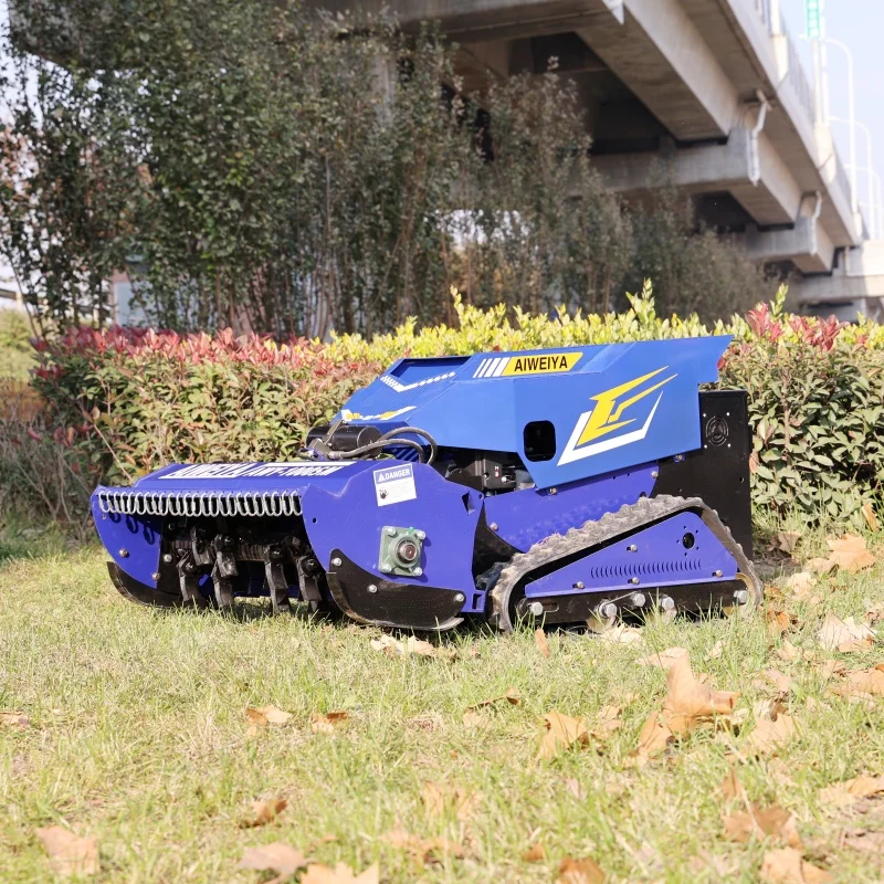 

Customized, newly upgraded remote-controlled lawnmower, available in black or blue. Inquiries welcome.