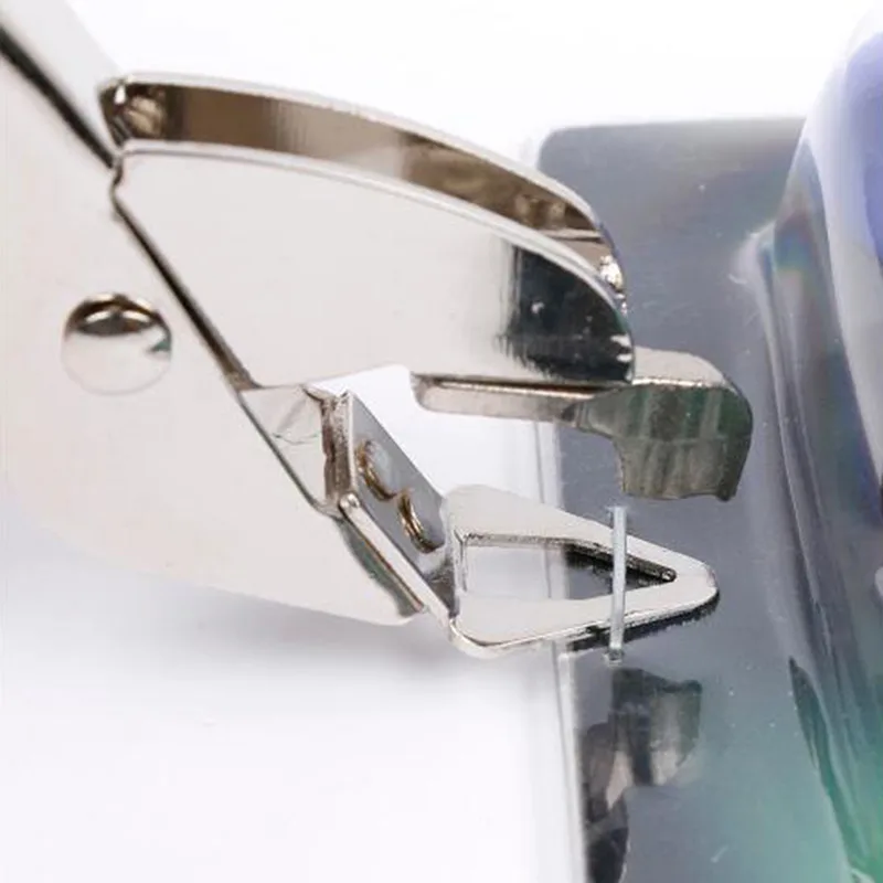 أداة تجليد دباسة معدنية صغيرة احترافية محمولة تدوم طويلاً، شديدة التحمل ومتينة ومريحة ومزيل التيلة المعدنية