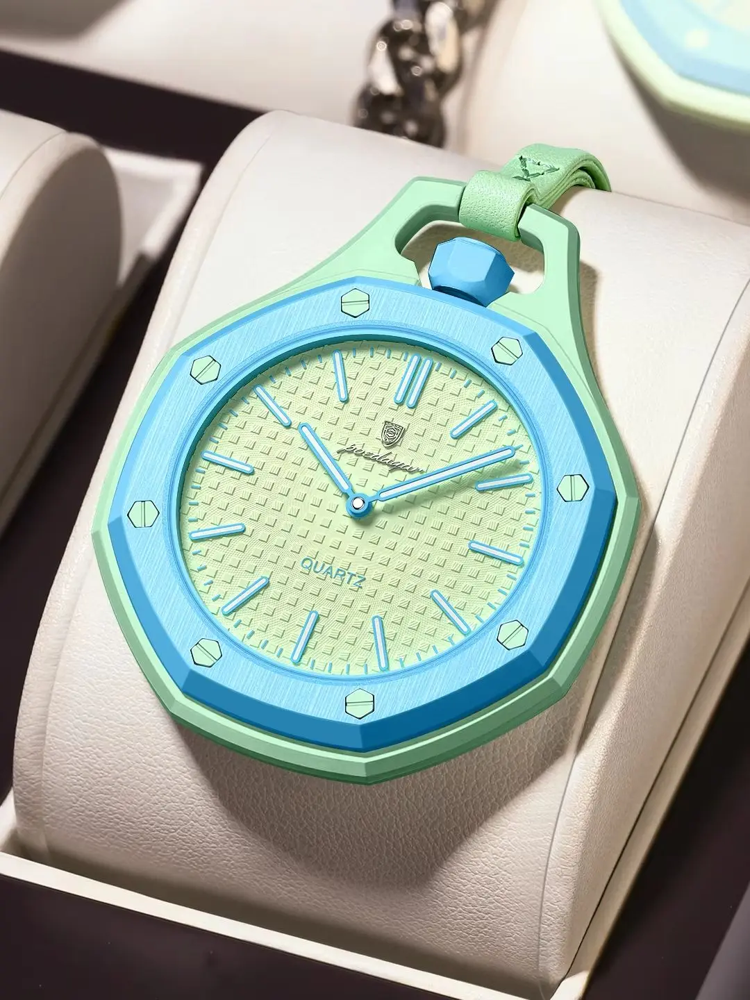 POEDAGAR Modische Casual Herrenuhr Wasserdicht Leuchtend Lanyard Anhänger Dekorative Uhr Tragbare Bonbonfarbene Quarz Herrenuhren