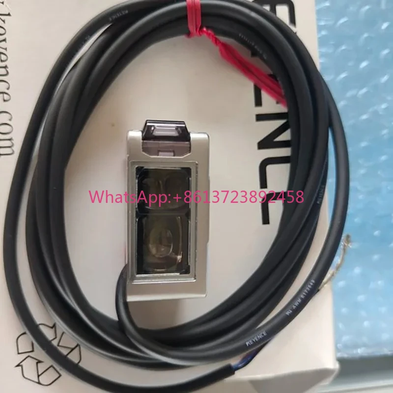 OriginalLR-W70 Laser Sensor Photoelectric Switch Small High-precision Color Code in Stock