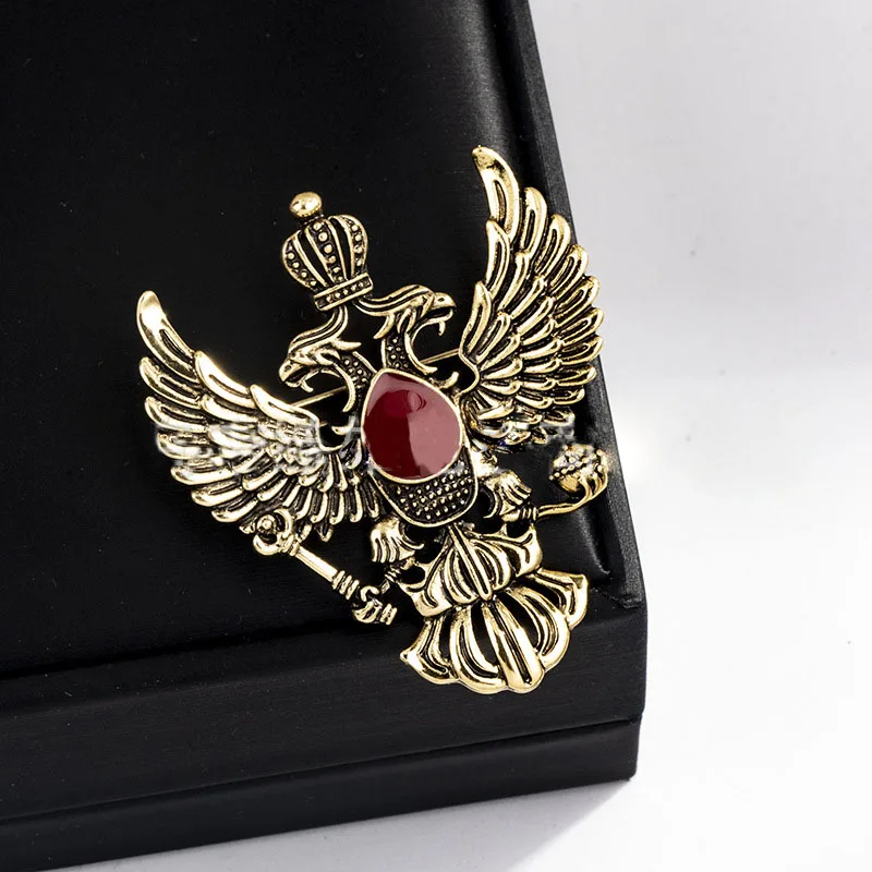 Metal Pins and Brooches Vintage Double-headed Eagle Badge Brooch Punk Crown Suit Lapel Pin Men Accessories High-end Retro Wing