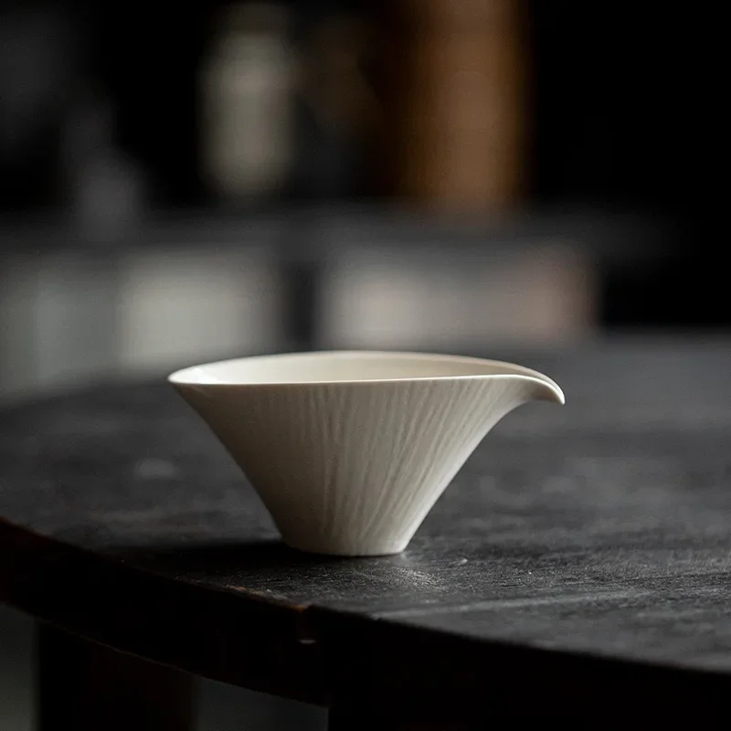 Japanese-style Handmade Ceramic Fair Cup Kung Fu TeaSet Plant Ash Tea Dispenser Tea Sea Jingdezhen Public Cup Uniform Cup Gift