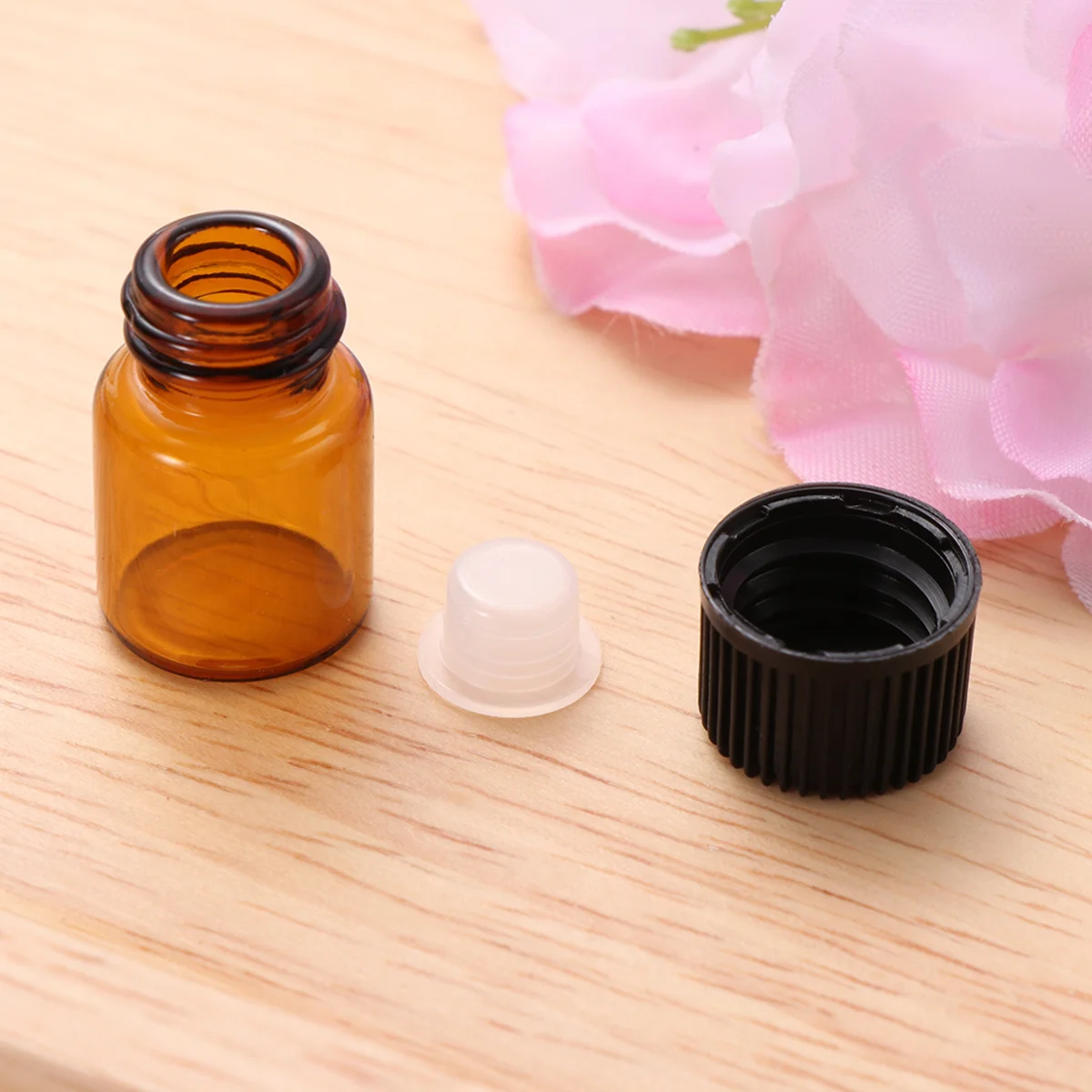 

12Pcs 2ml Mini Glass Vial Bottles for Essential Oils Chemistry Perfumes Portable Glass Bottle Vial Bottles Small Bottle for Oil