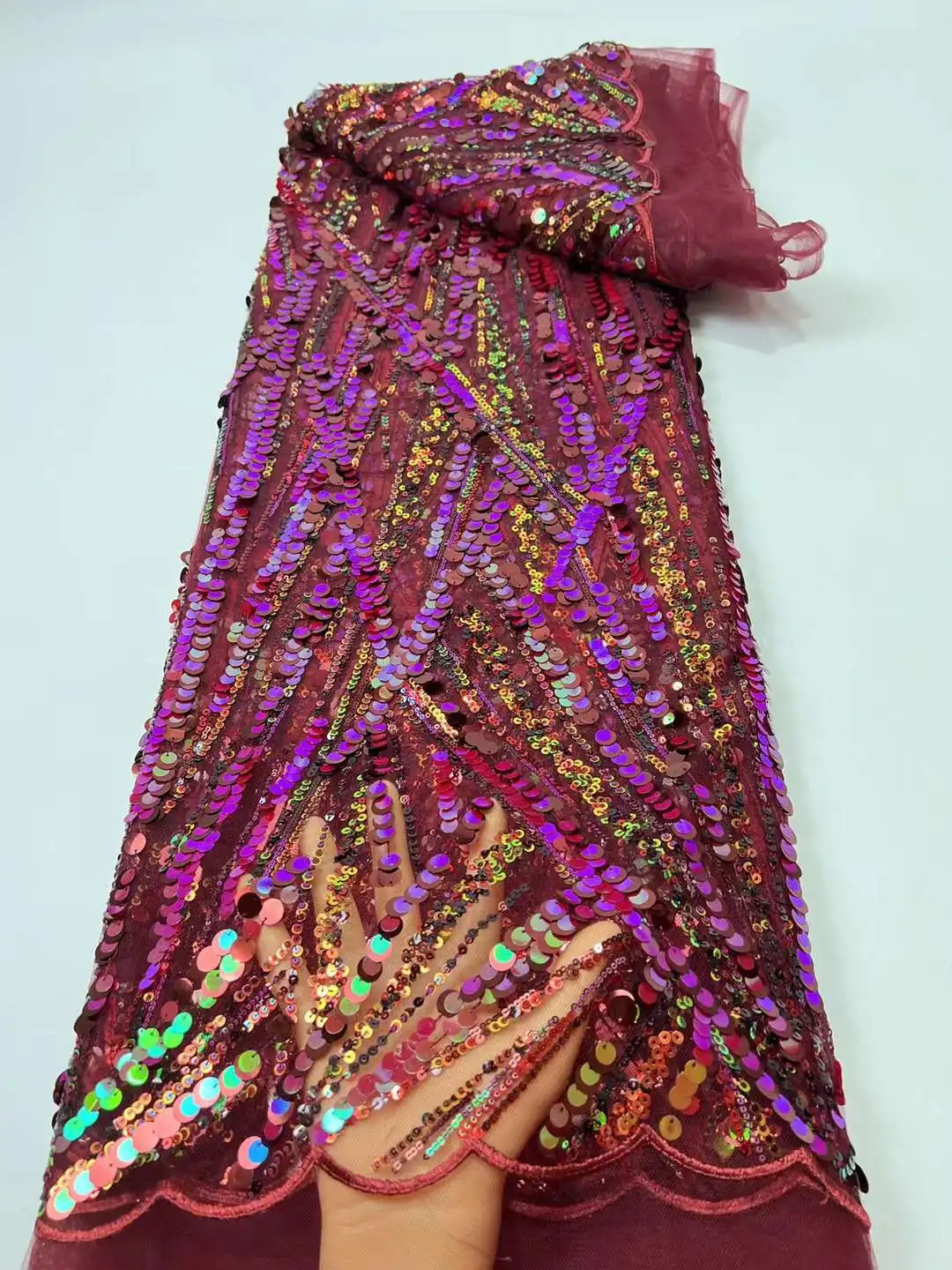 

Purple Color Big Mixed Small Sequins African Material French Lace Fabric H-19.8107 for Lady Party or Wedding Dress