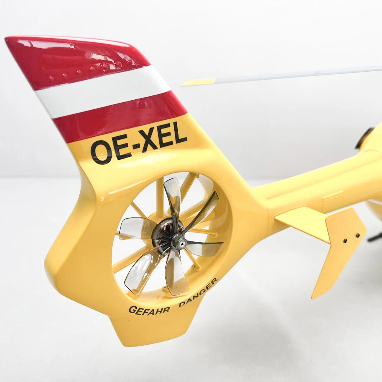 Roban RC Modellhubschrauber RTF EC135 450Größe Gelb Rot/Blau Schwanz RC 4 Flügel X2 Modell