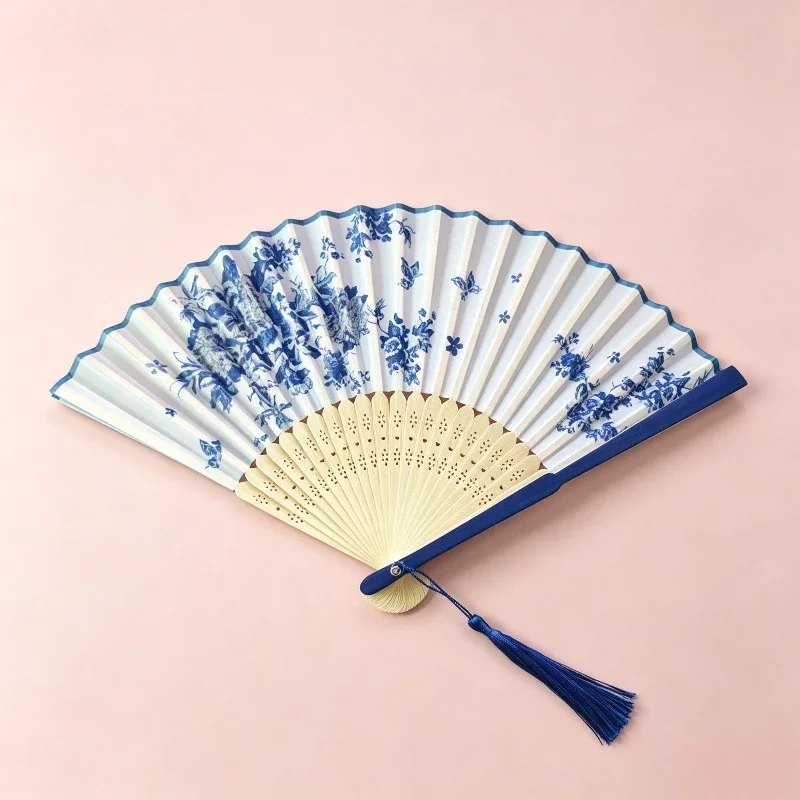Faltfächer im Retro-Stil, weiblich, japanisches Muster, Retro-Stoff, Kunsthandwerk, Geschenk, Heimdekoration, Ornament, tanzender Handfächer