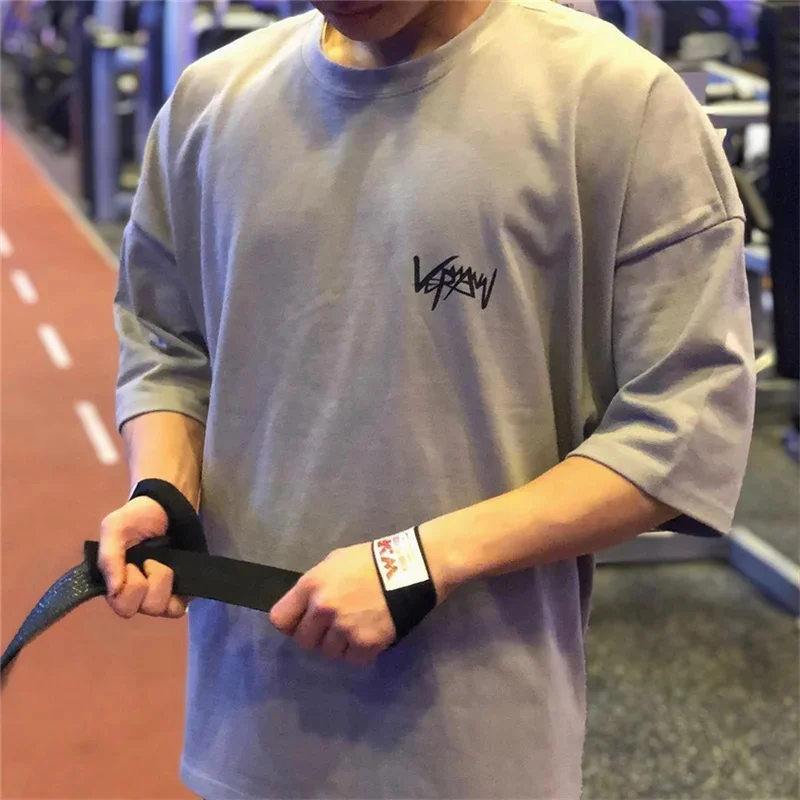 2026 Gym T shirt Men large size Fitness cotton short sleeve shirt Training t-shirt printing loose sport t shirt man sportswear
