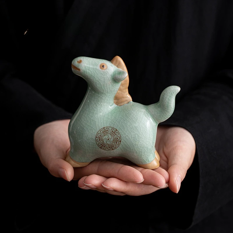 A Thousand Miles of Stallion Ceramic Ornament Home Accessories Office Creative Decoration Gifts