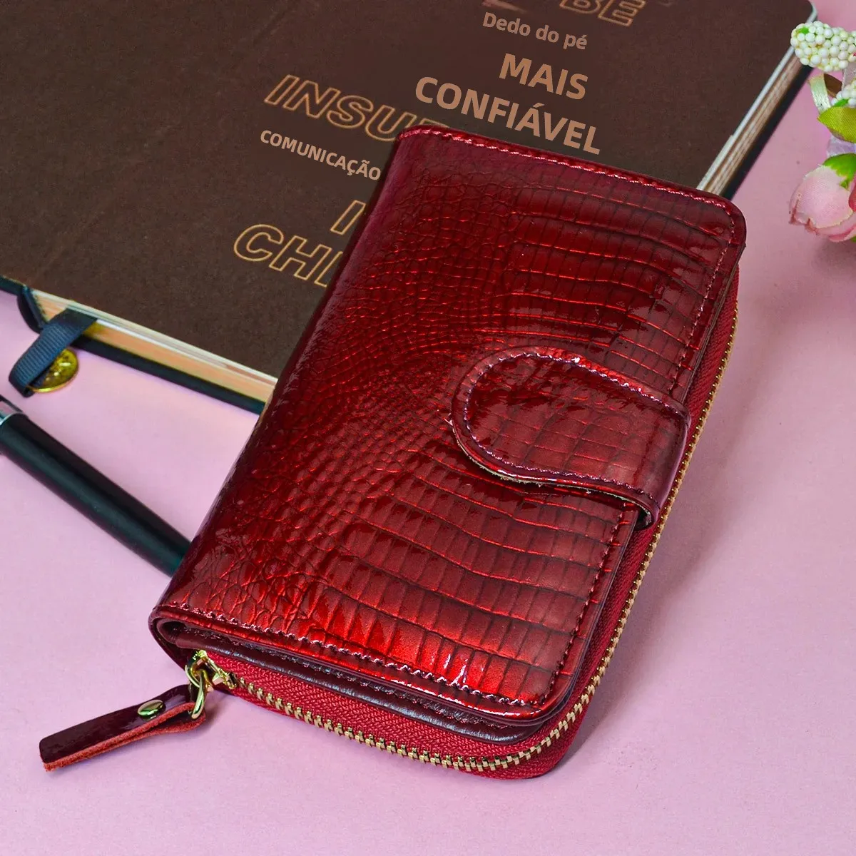women's-short-leather-wallet-crocodile-pattern-credit-card-slot-bank-card-wallet-genuine-leather-zipper-coin-purse