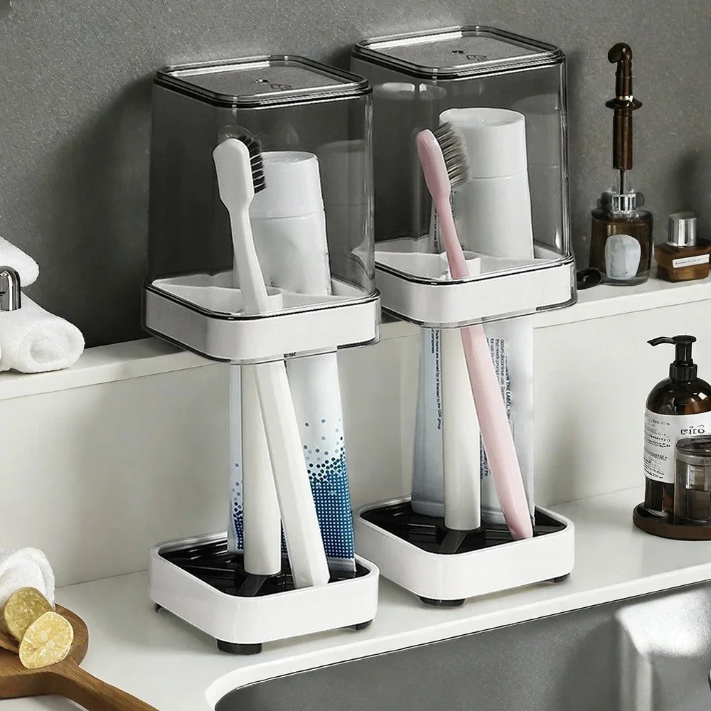 حامل فرشاة الأسنان مع كوب/غطاء يحتوي على 3 فتحات، متوافق مع فرشاة الأسنان التقليدية، ويمكن تخزين معجون الأسنان