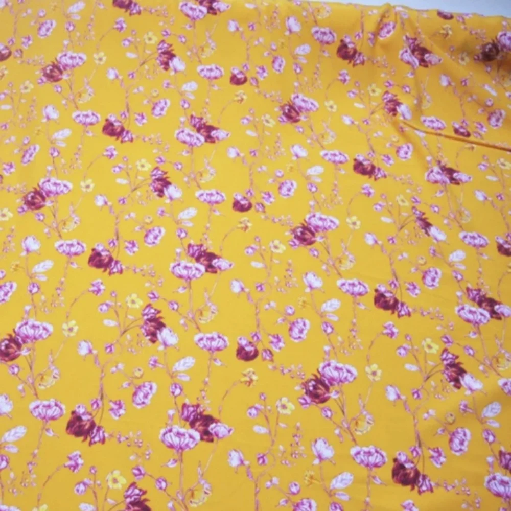 Wonderful Yellow Rose Flower Design Discount Price Good Quality Comfortable Feeling Silk Crepe De Chine Fabric for Great Dress