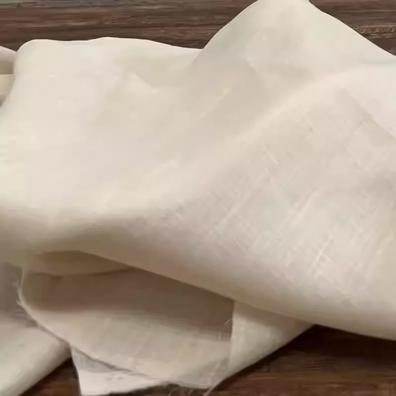 

50x138 cm pure ramie fabric, suitable for making breathable summer clothing such as shirts, dresses, and qipaos.