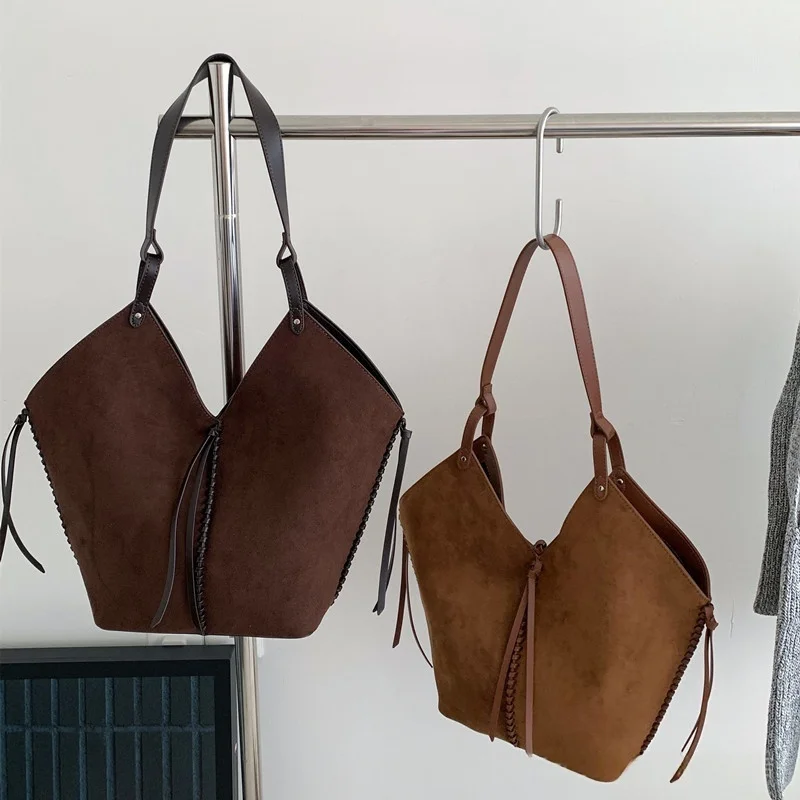 Niche Design Retro Style Cowhide Bottom Tote Bag for Women 2025 New High Texture Large Capacity Versatile Shoulder Crossbody Bag