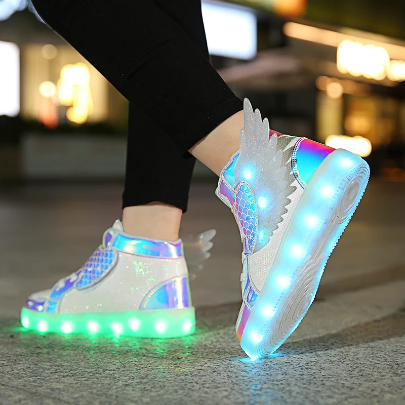 High Quality Children Luminous Glowing Wings Sneakers Black Pink LED Light Skate Shoes Kids Sport Shoes Boys Girls USB Charging