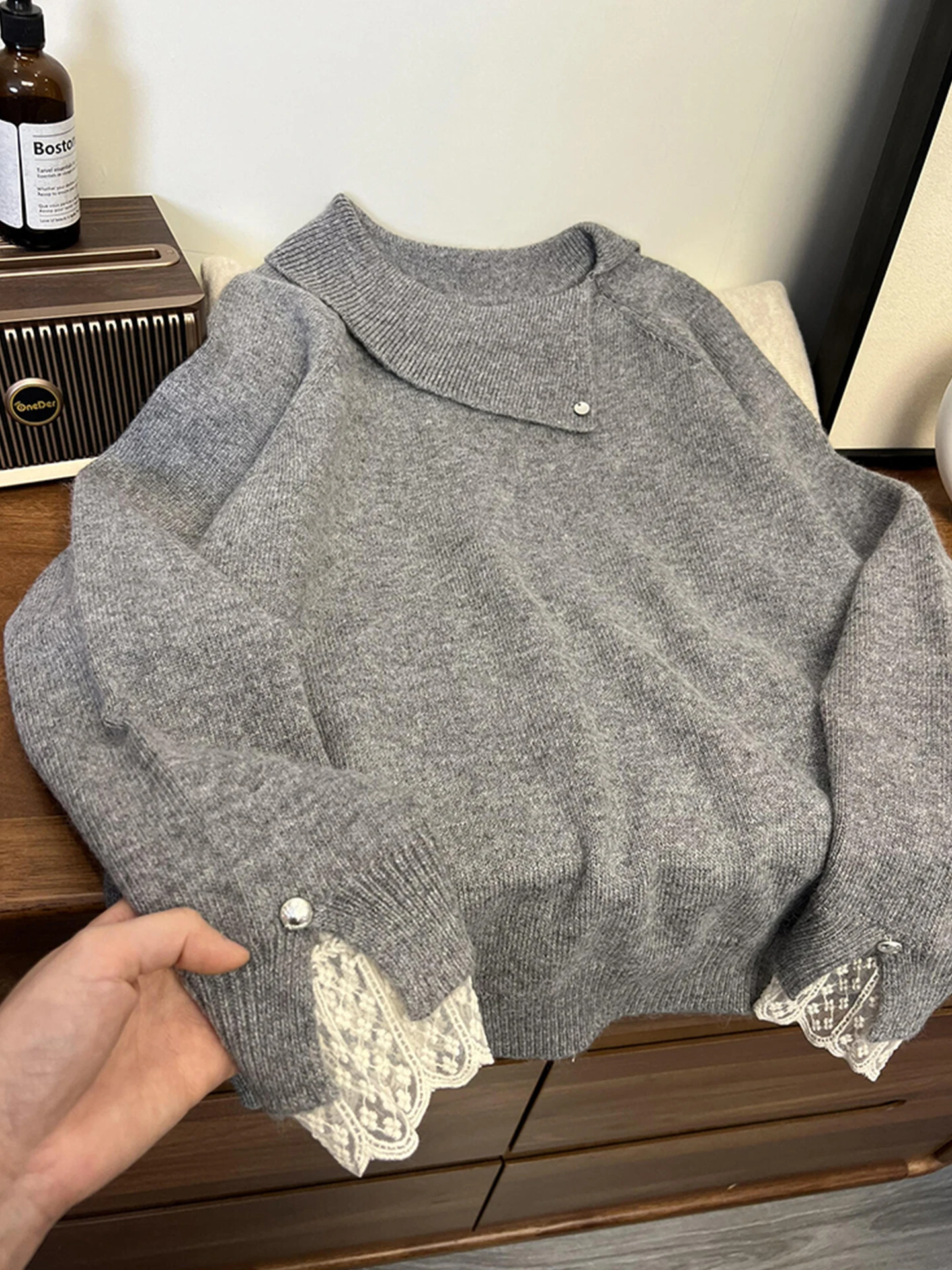 Maglione lungo Sve con giunture in pizzo unico allentato sopra la testa coreano Sle lavorato a maglia morbido Top da donna Faion Autunno 2025 Anti-età