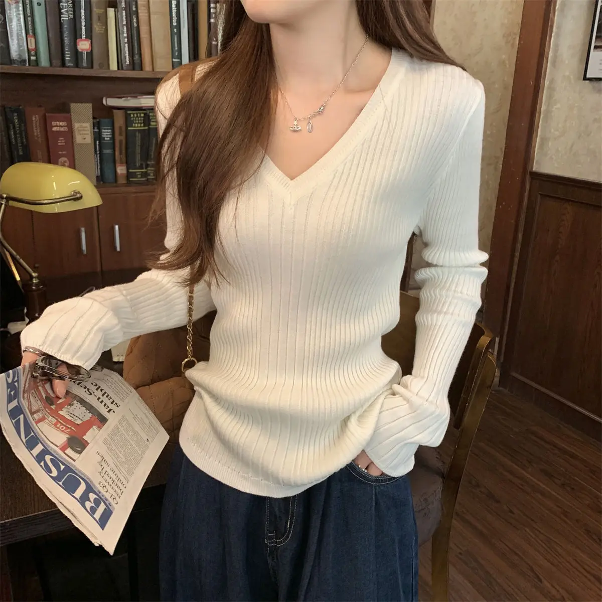 

2026 Fall New Women's Ribbed Knit Top - Sexy Pure Desire V-Neck Slim Fitted Long Sleeve Crop Sweater | American Style Layering P