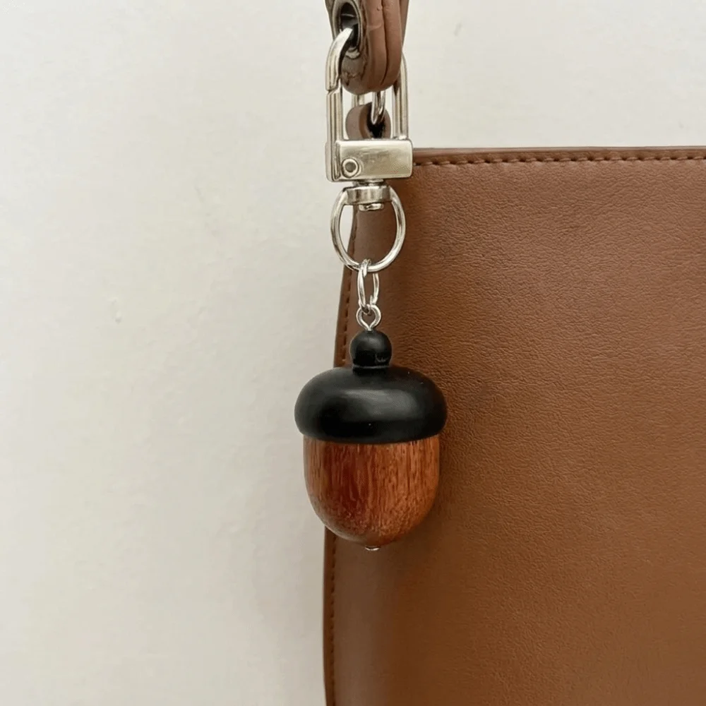 Simulation Acorn Acorn Keychain Lightweight Twist Open Bag Pendant O-Shaped Buckle Small Item Storage Metal Keychain Gift Giving