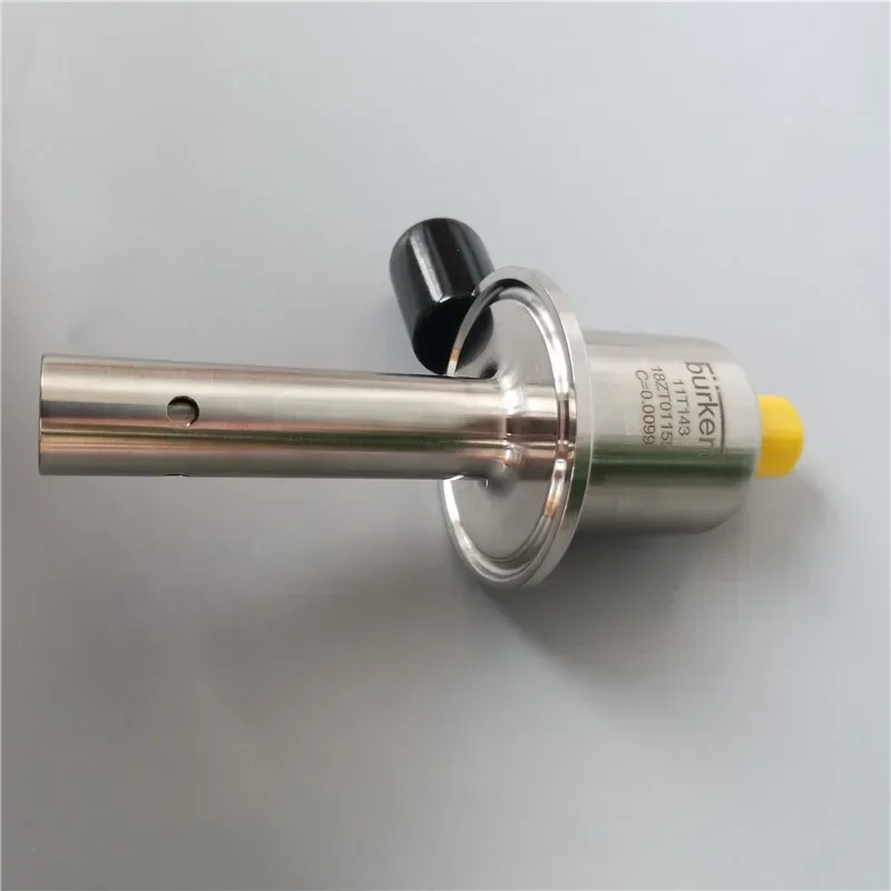 2026.4 Burkert8221 Bode Conductivity Flow Sensor Sanitary Grade 93161500 Spot