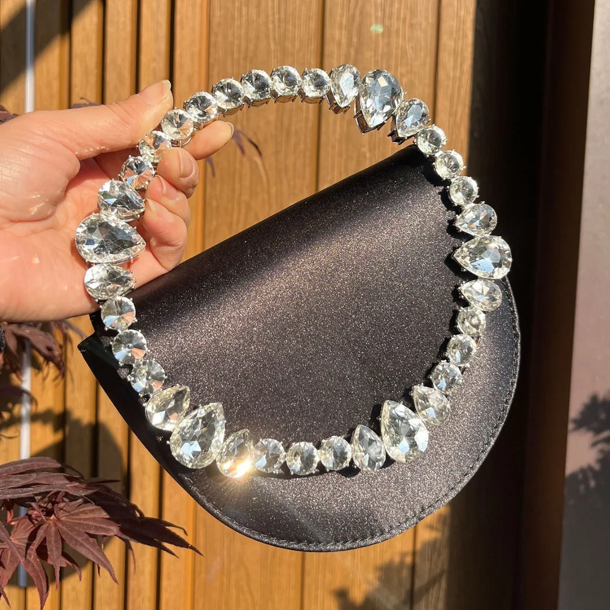 2025 New Fairy Bag Embellished Diamond Waterdrop Saddle Bag Silk Evening Single Shoulder Slant Cross Bag Women's Handbag