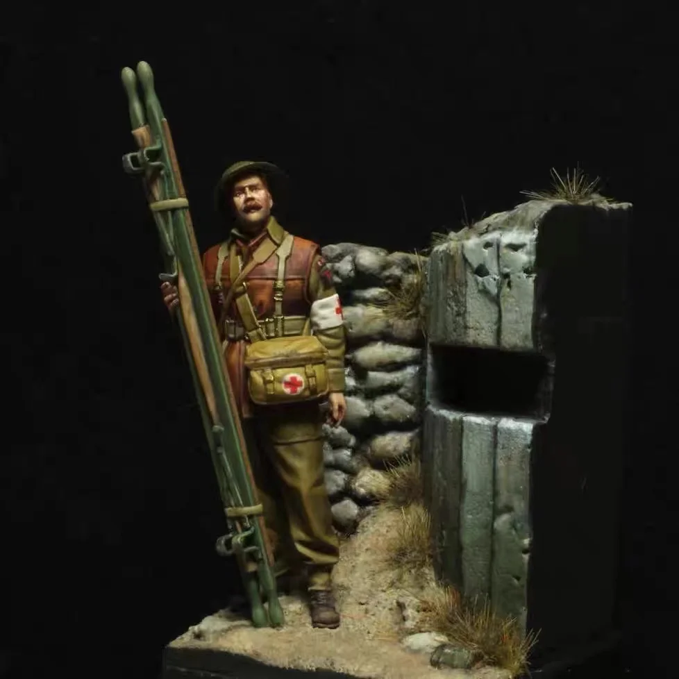 1/35 resin soldier model GK - British medical personnel (including scene) - unassembled and unpainted DIY kit - 609