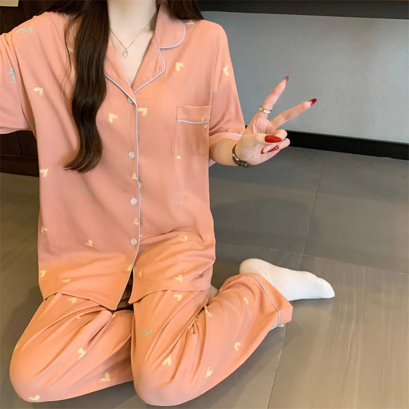 New Arrival Women's Instagram-Worthy Heart-Print Pyjamas Summer Luxury Short-Sleeved Top and Long Trousers Casual Loungewear Set view 3