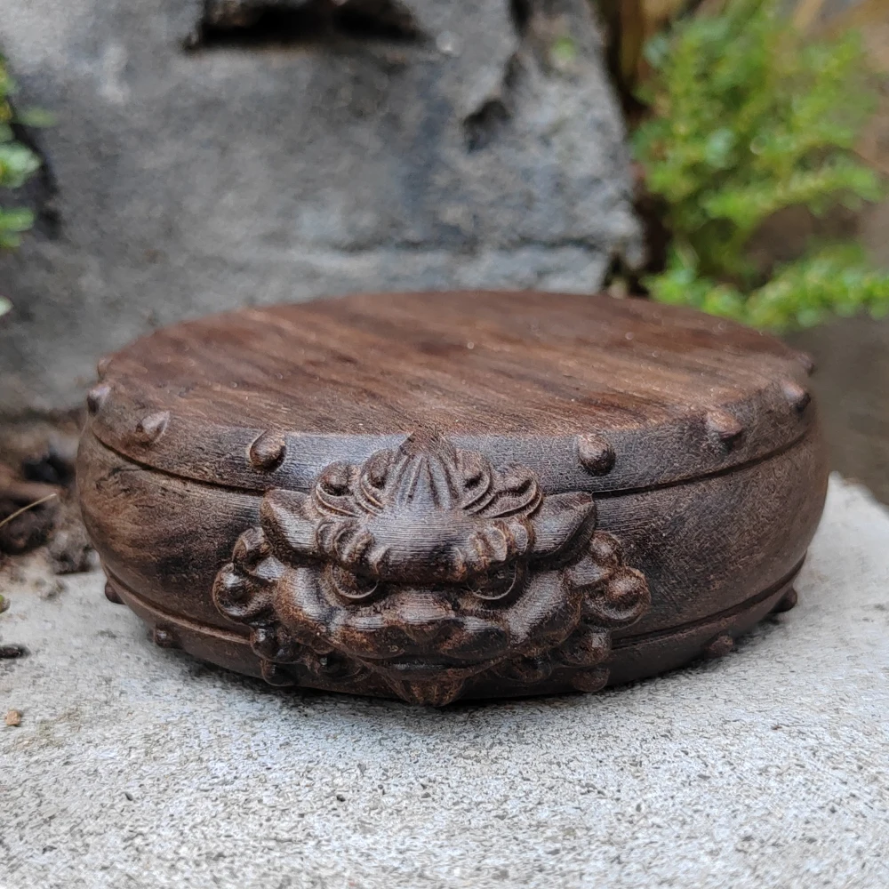 Art Craft Display - Drum kayu solid dengan ornamen patung