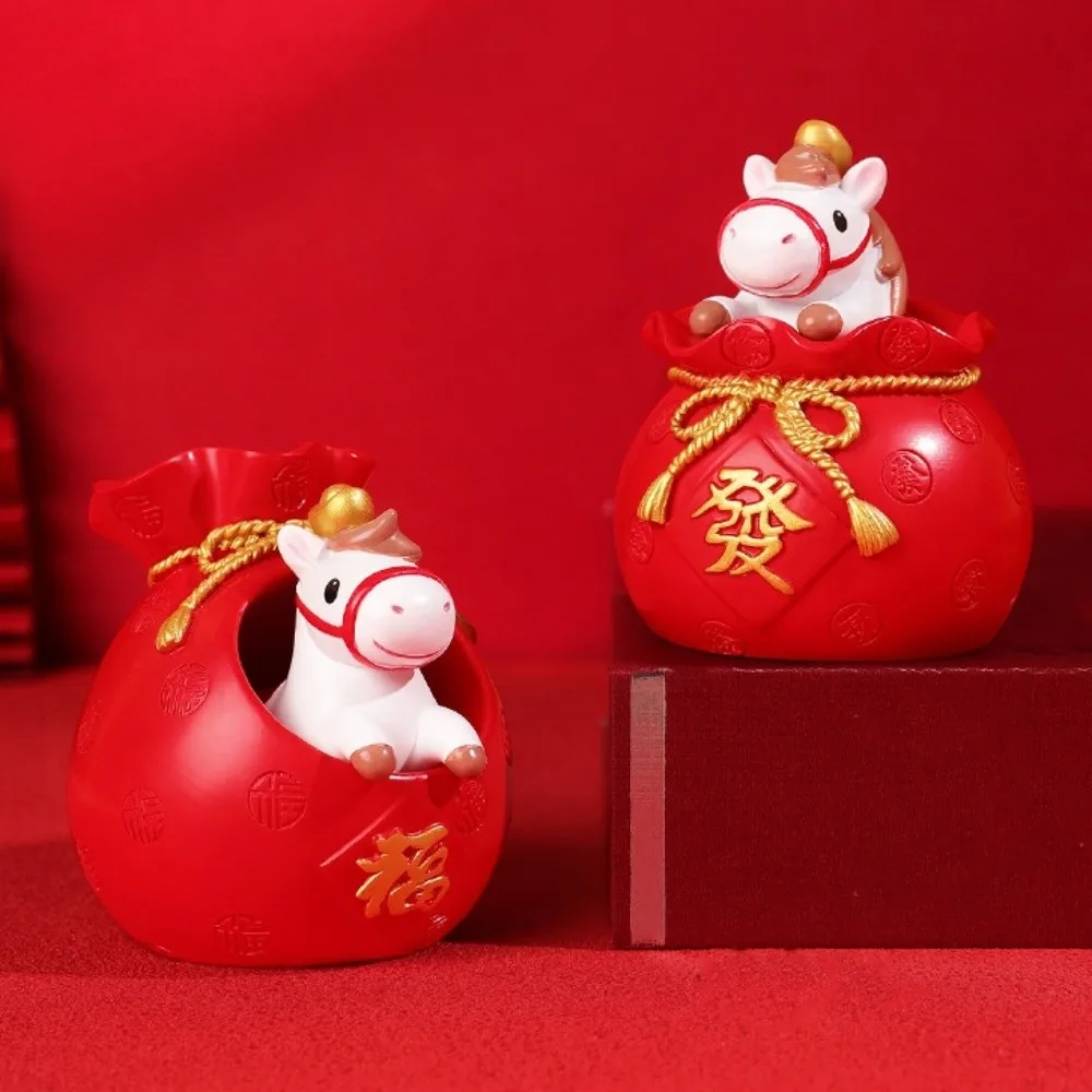 Fortuna 2026 Anno del cavallo Ornamenti della mascotte Borsa fortunata Simpatiche figurine di cavalli dello zodiaco Figure di cavalli in resina realistiche Ornamento