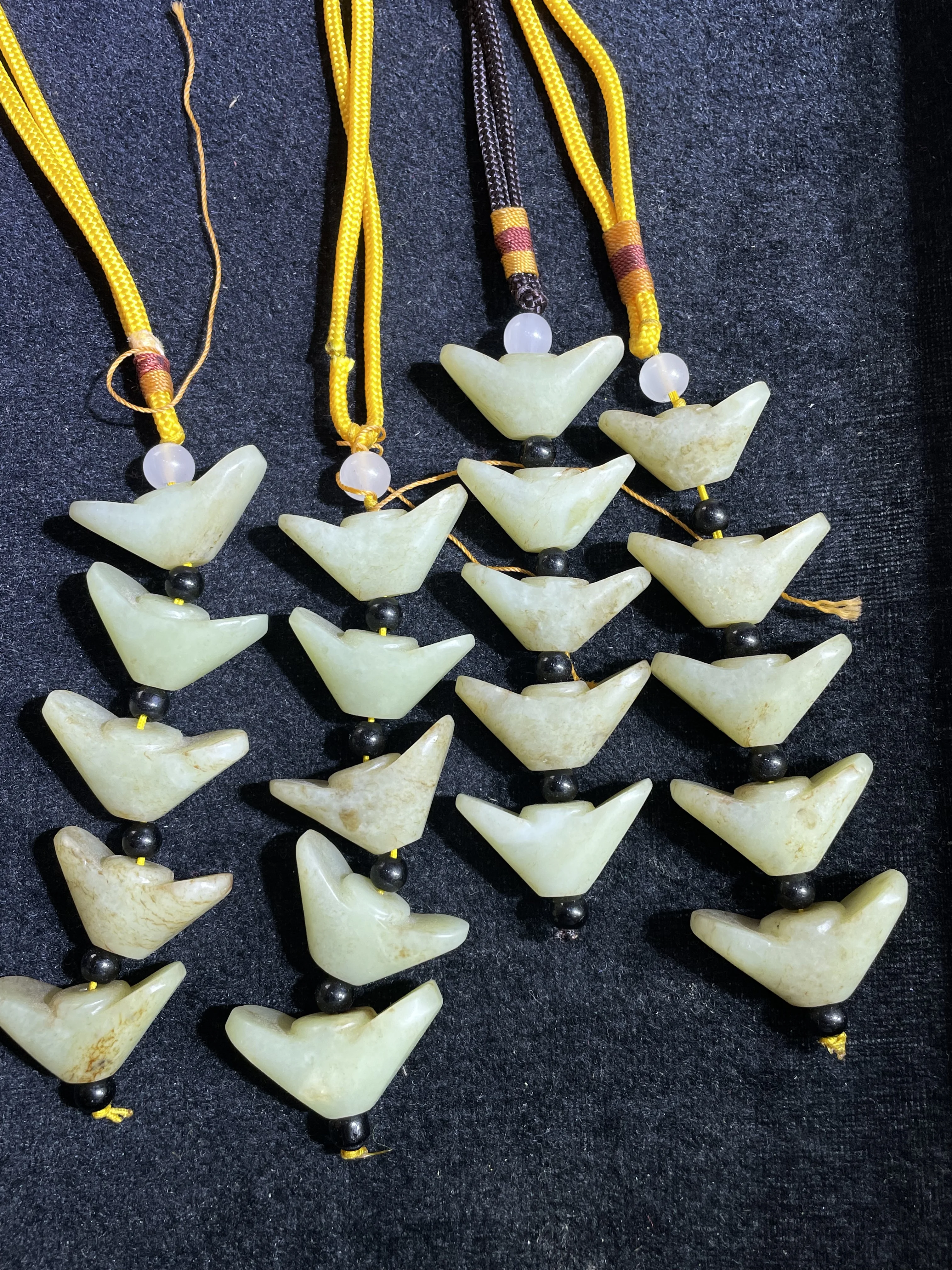 

A Special Link Whole Sale For Selecting items Make Inquiry Chinese Vintage Hetian Jade One Strand of 5 PCS Ingot Talisman