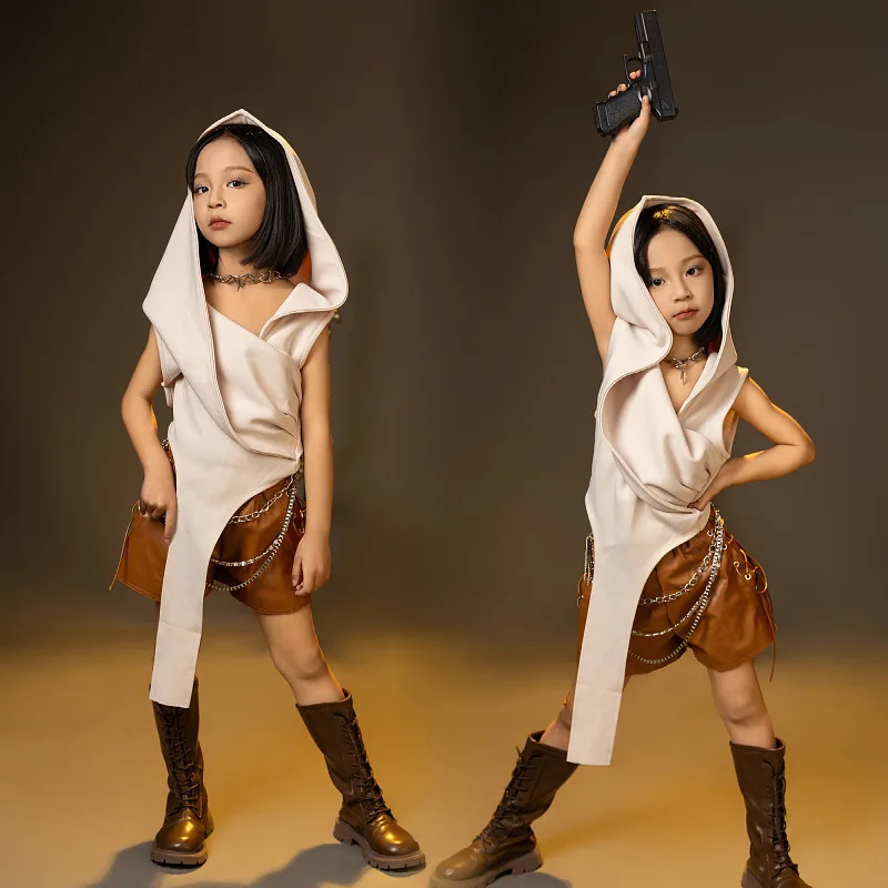

Girls Dune Wasteland Wind Western Cowboy Locomotive Wind Sportswear Runway Catwalk Model Car Contest Punk Wind Performance