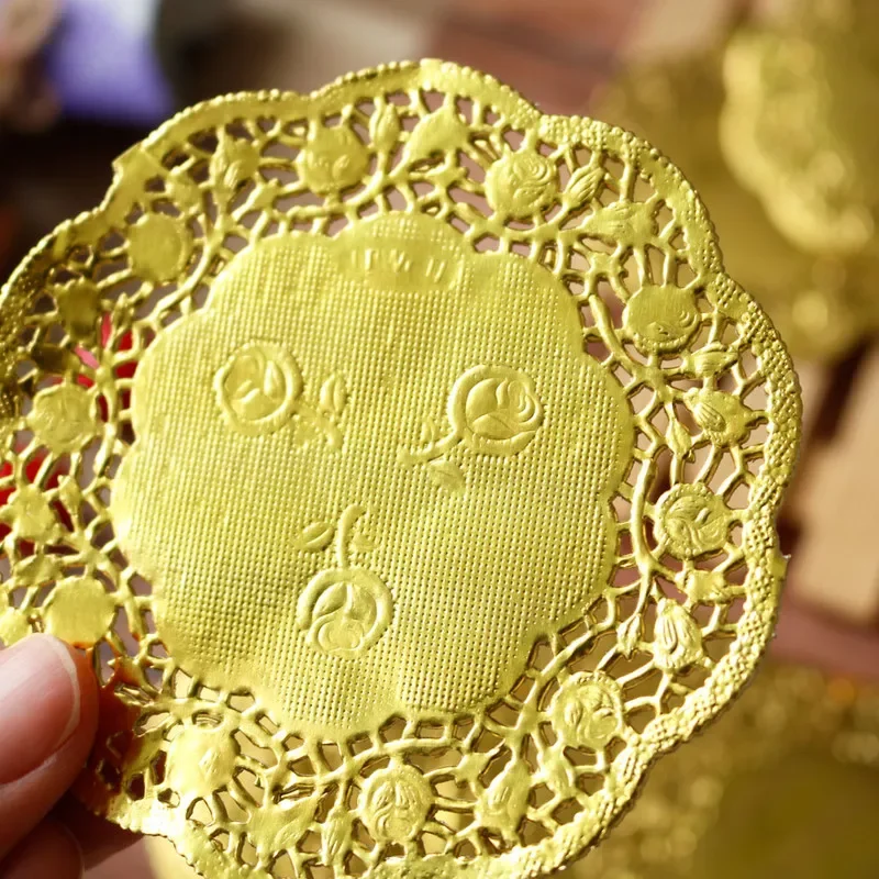 50Pcs Gold Paper Doilies Napkin Pads Mat Lace Doily Coasters Hollowed Lace Paper Placemat Birthday Wedding Decora Party Supplies